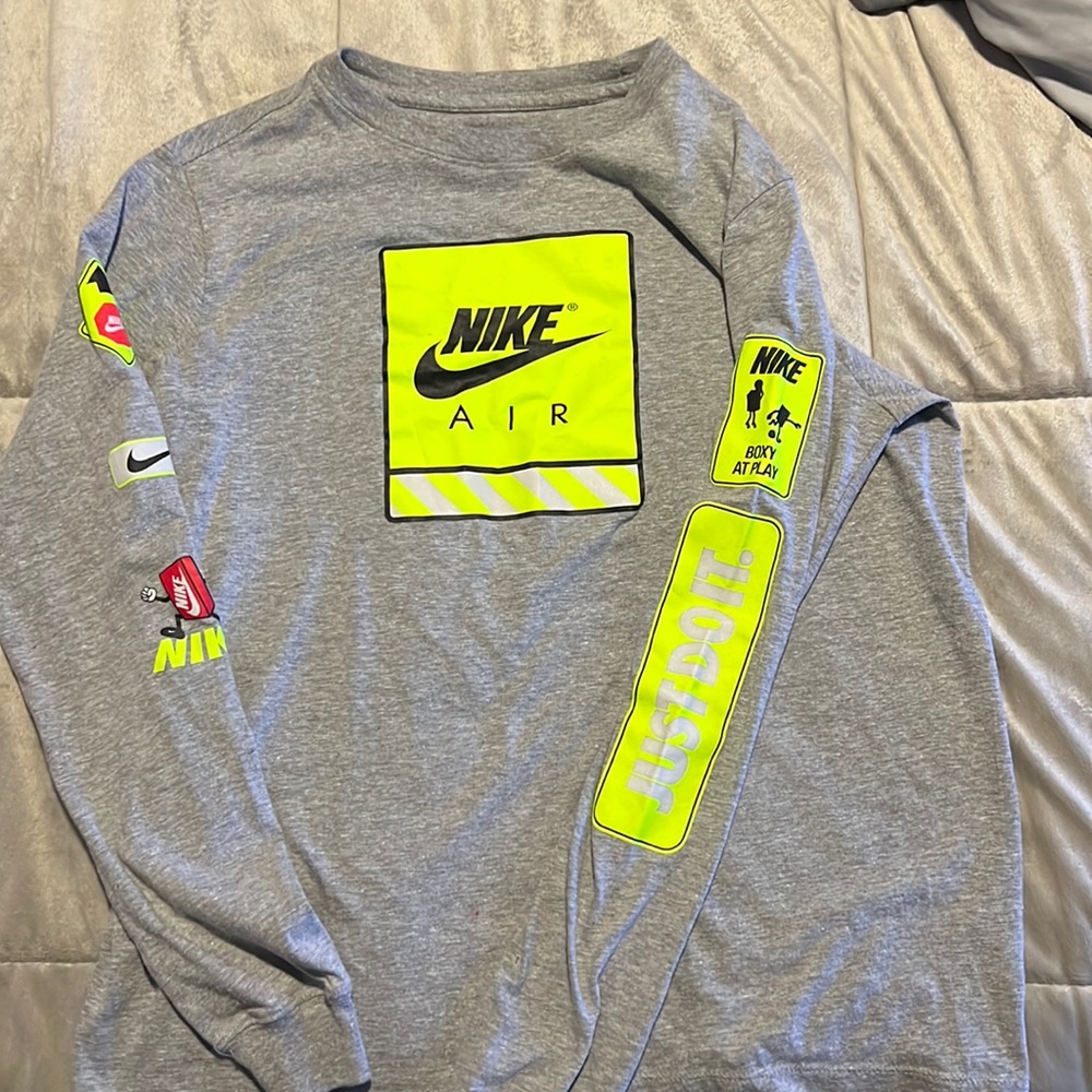 Long sleeve T-shirt
